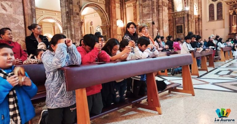 🙏 Consagración al Sagrado Corazón de Jesús en la Catedral de Cuenca ❤️